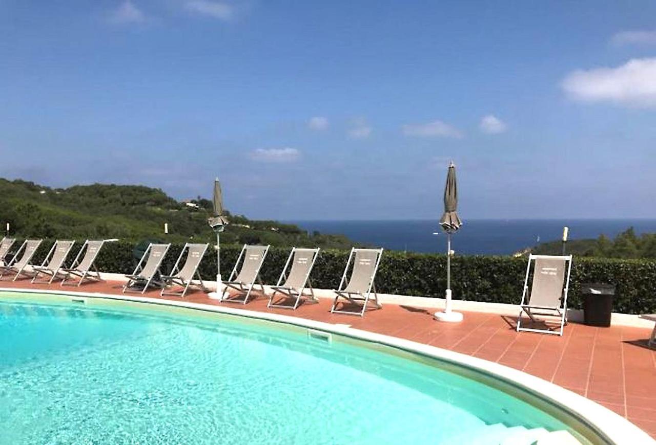 פורטופראיו Hotel Horizon Elba מראה חיצוני תמונה